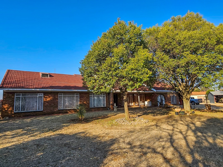 3 Bedroom Property for Sale in Potchefstroom Rural North West